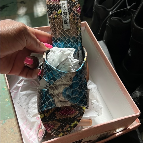 Cape Robbin Blue and Yellow Heels - Picture 2 of 3